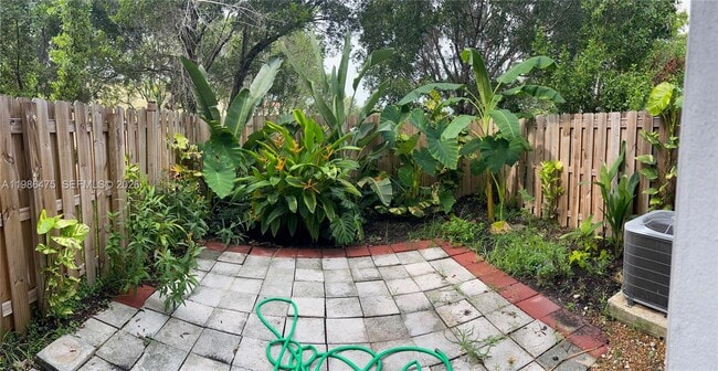 Photo - 2672 SE 19th St