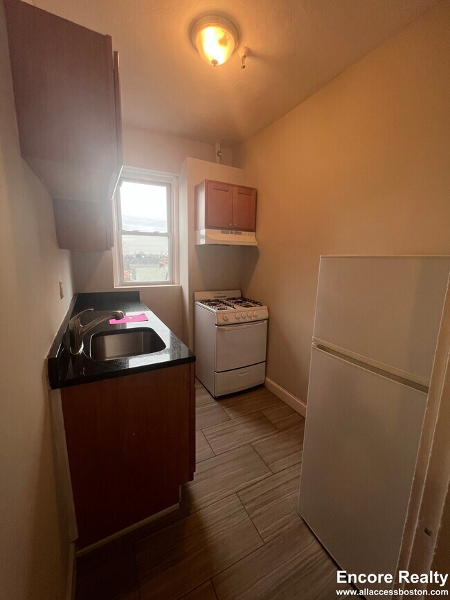 1189 Commonwealth Ave Unit 22