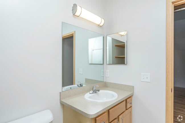 1BR Loft Terrace- 769 SF