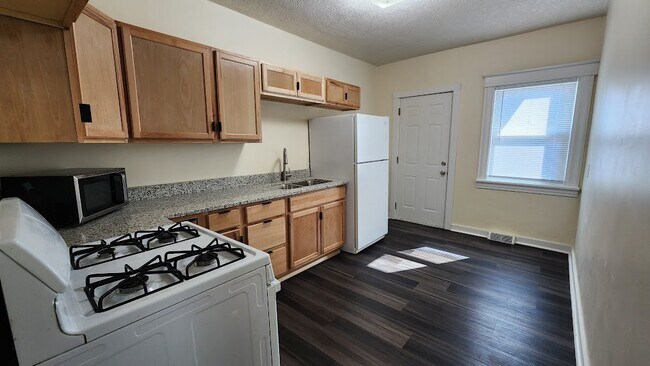 Photo - 415 23rd Ave N