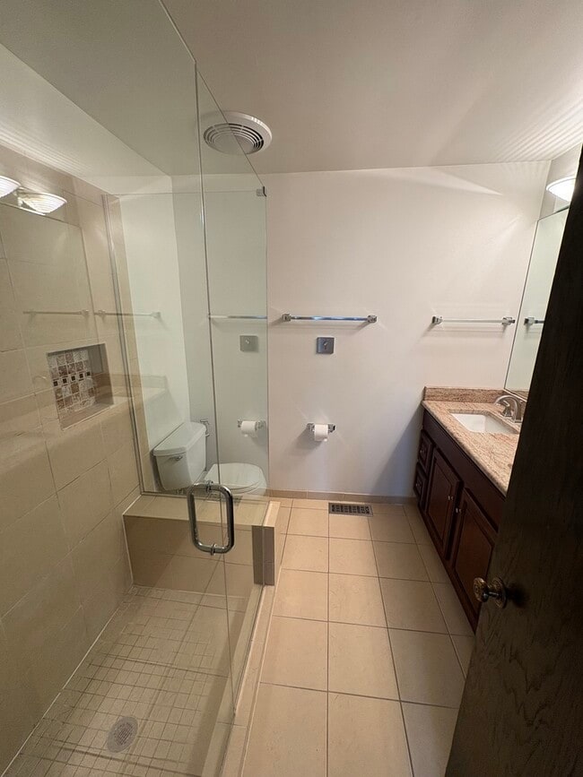 Photo - 1800 Montgomery Ct