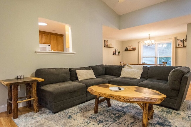 Photo - 10 Silver Springs Dr Unit SI ID1597191P