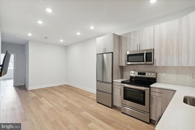 Photo - 3843 Haverford Ave Unit 1