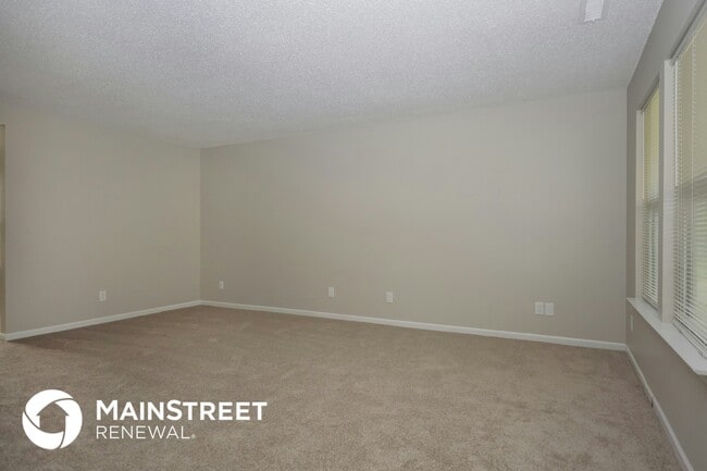 Photo - 2265 Shadowbrook Dr