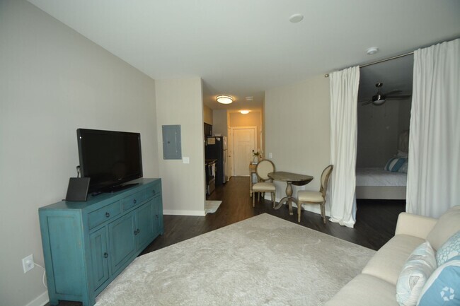 Building Photo - Melrose Heights - studio apartment