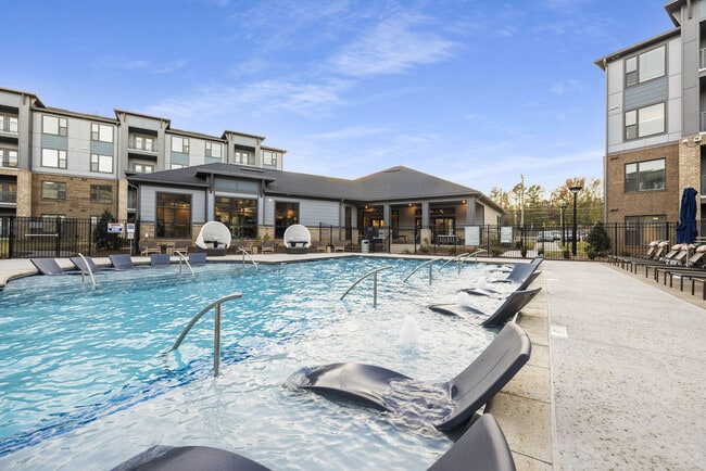 Photo - Accent Southrail