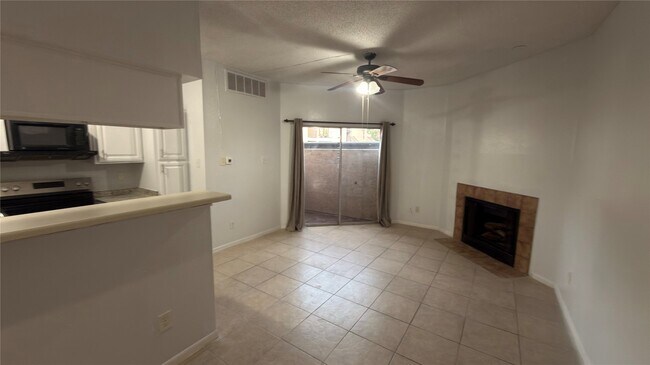 Photo - 10855 Meadowglen Ln Unit 1009