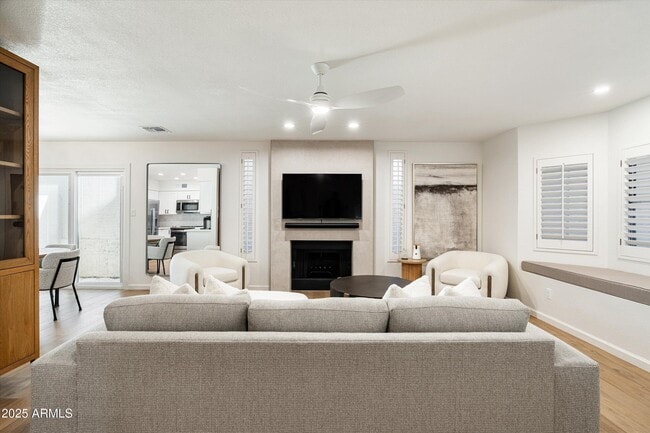 Photo - 11079 N 109th Pl