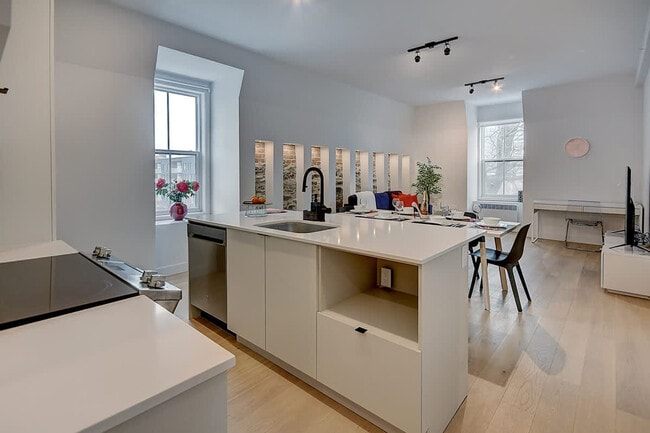 Photo - 2310 Rue Sainte-Catherine E Unité SI FL4-ID1543094P