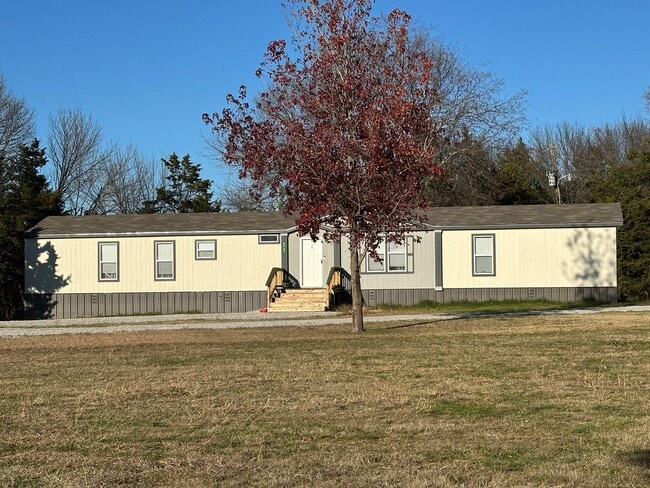 Building Photo - 5654 Greece Dr