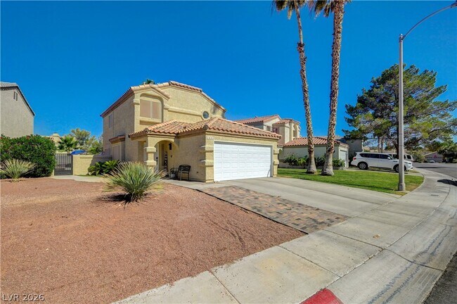Photo - 2064 Waverly Cir
