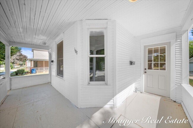 1108 Muskegon Ave NW