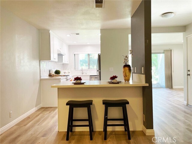 Photo - 2410 N Towne Ave Unidad 57