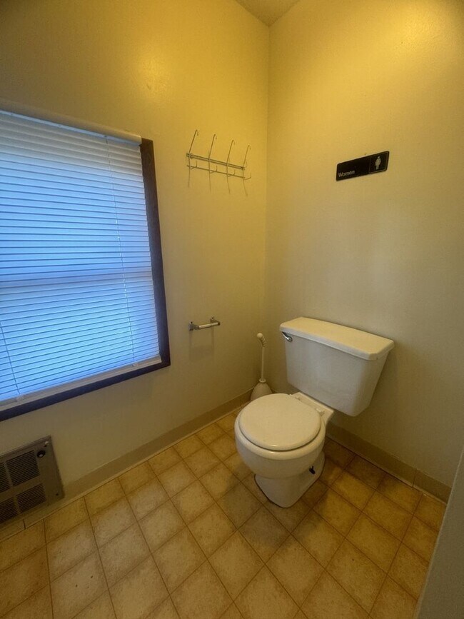 Photo - 317 N Indiana Ave