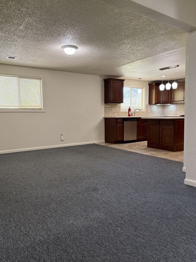 Photo - PM16-00414K: Coronado Unit A