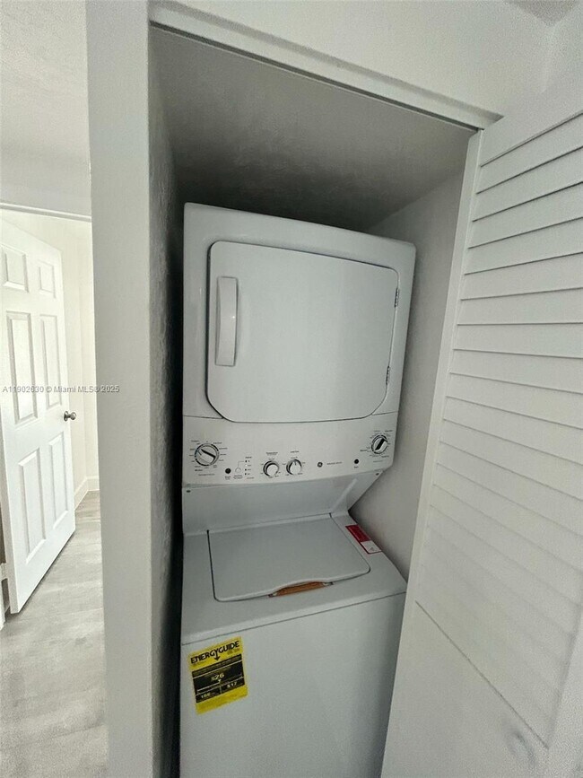 Photo - 305 Lewis Ln Unit 7