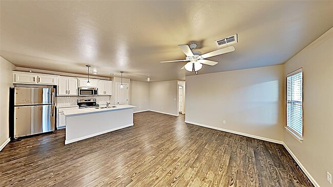 Photo - 5014 Avion Ct