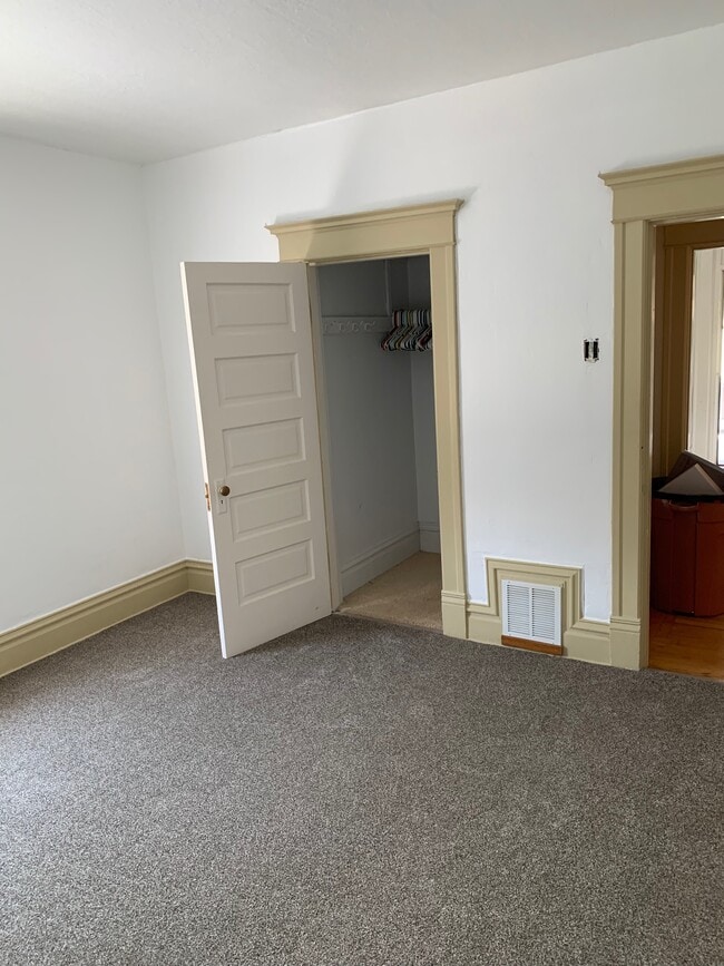 Photo - 800 W Broadway St Unit 800 W Broadway St