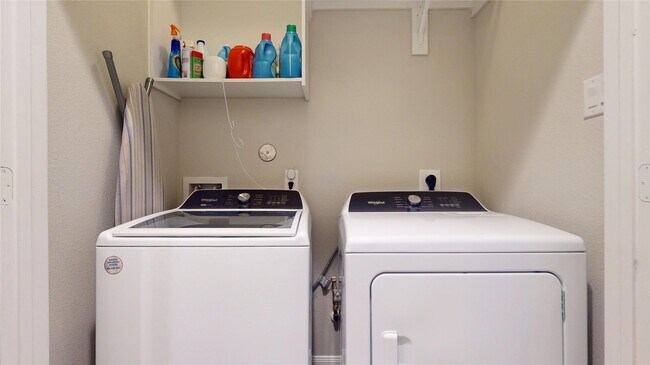 Photo - 2327 Windy Sail Dr