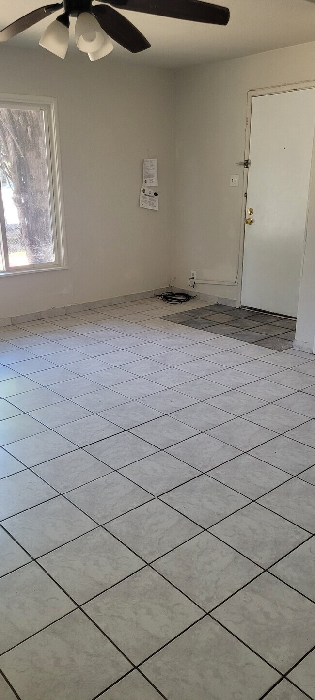 Photo - 1852 Robin Ln Unidad 2