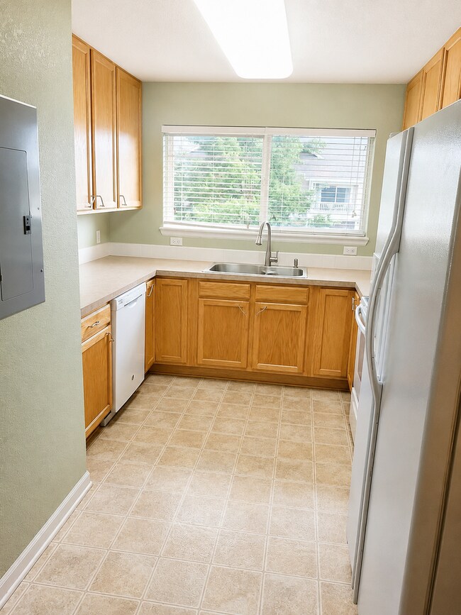 Photo - Inviting 2 Bedroom 2 Bath Top Floor Condo - Available August 10!