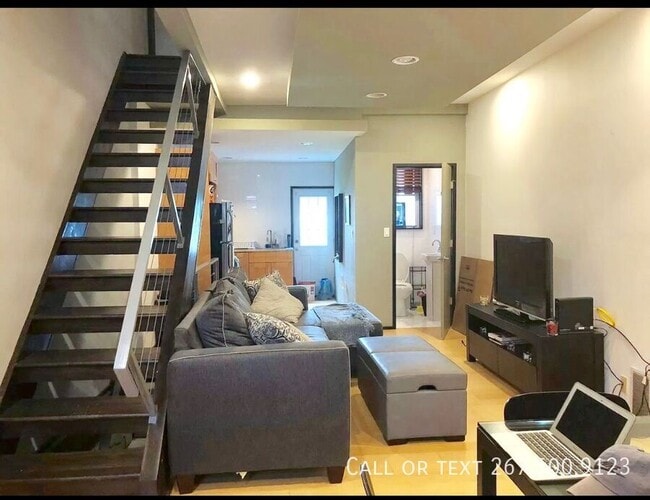 Photo - 2641 Tulip St