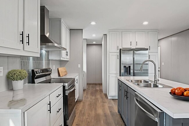 Photo - 1632 American Dr