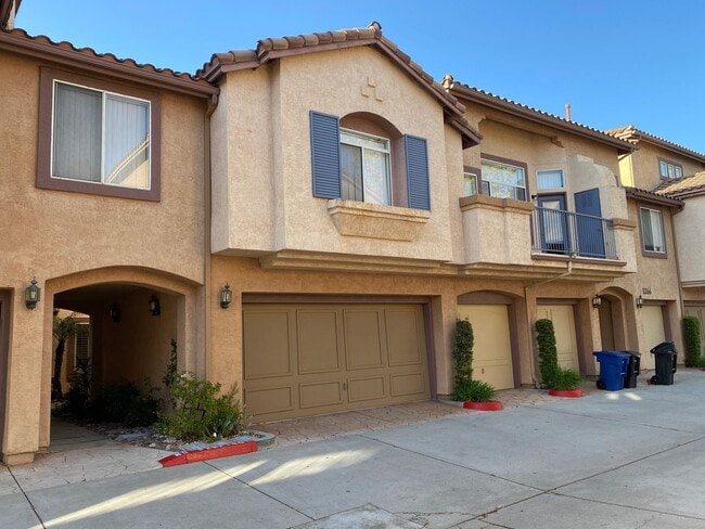 Building Photo - 11366 Via Rancho San Diego
