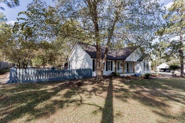 Photo - 103 Scaleybark Ct