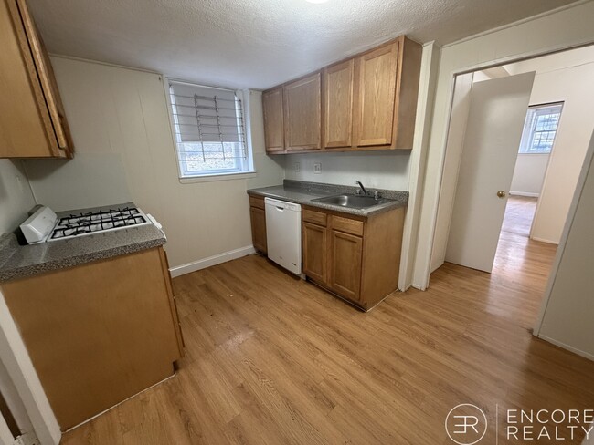 Photo - 119 Sutherland Rd Unit A