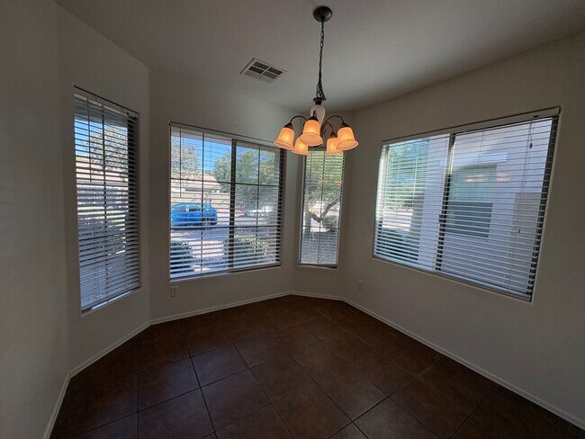 Photo - Single-Level Home in One of Gilbert's Most Desirable Communities