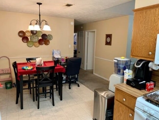 Photo - Bryan - 3 Bedroom - 2 Bath -1 vehicle garage - Fenced in back yard - House.