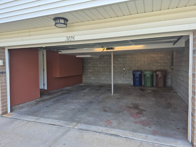 Photo - 3128 Sheridan Rd Unidad 2nd front bedroom