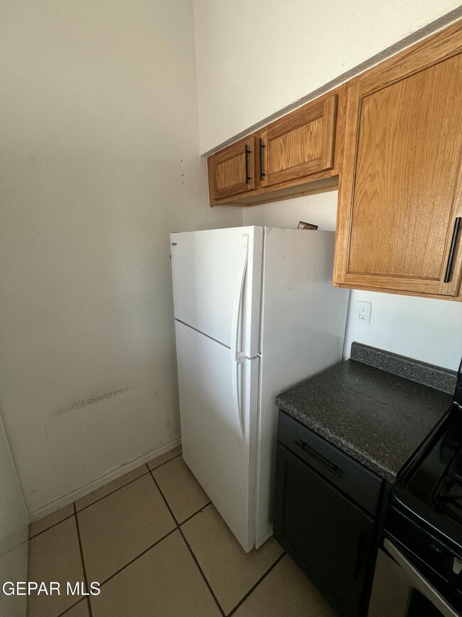 Photo - 8609 Mercury St