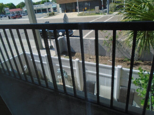 Photo - 3101 Bee Ridge Rd