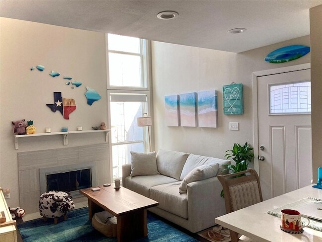 Photo - 935 La Posada Dr Unit 252