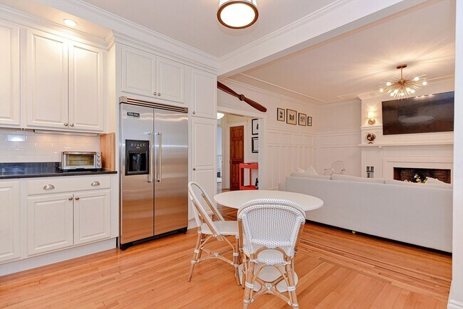 Photo - 385 Commonwealth Ave Unit 7