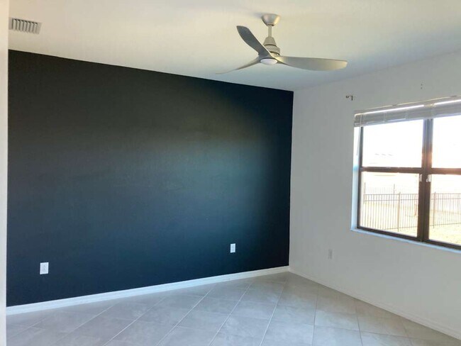 Photo - 3261 Altimira Dr