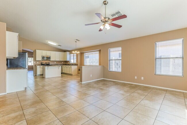 Photo - 3833 W Darrow St