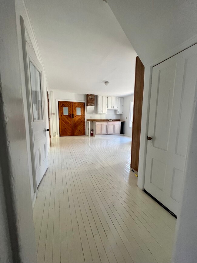 Photo - 77 Archibald St Unit Apt #1