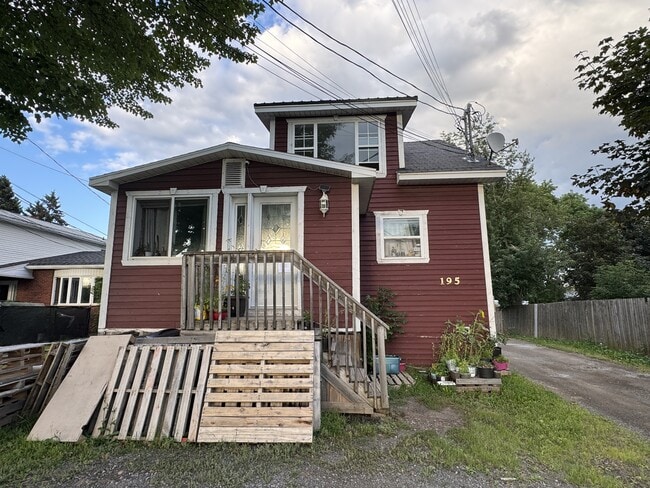 197-197 Elmwood Dr Unit 195-4