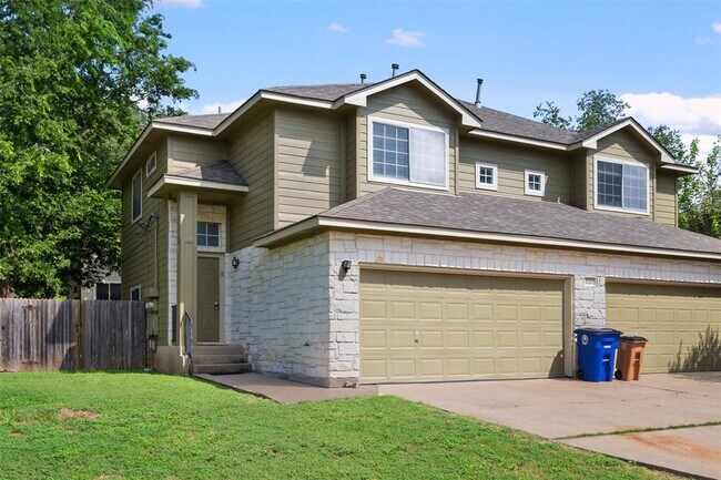 Photo - 1720 Constantino Cir