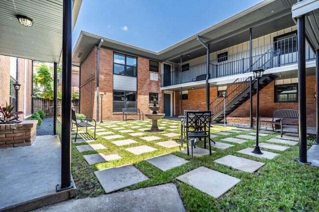 Photo - 1602 Bonnie Brae St Unit 5