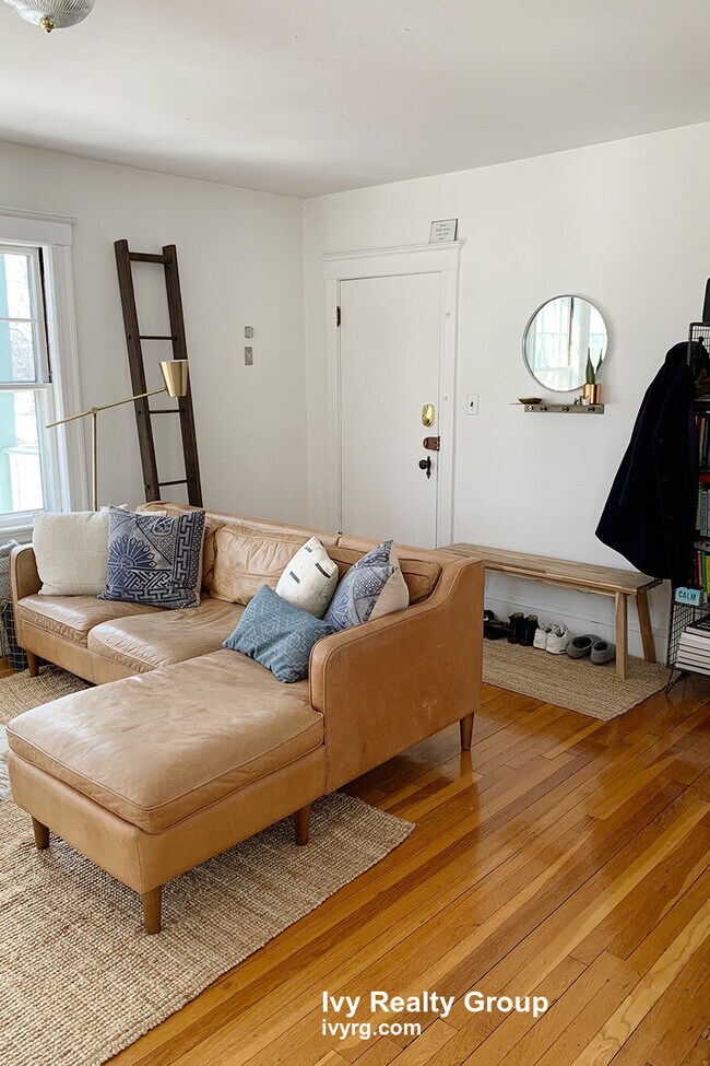 Photo - 251 Chestnut Ave Unit 3