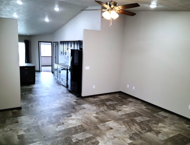 Photo - 744 Justus Ave