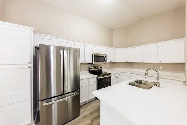 Photo - 15350 W Lundberg St
