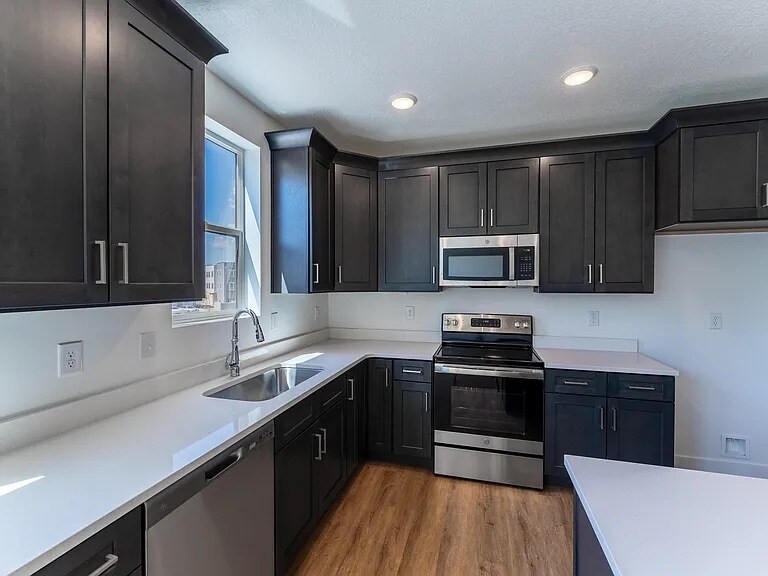 Photo - 8362 Iris Lumi Ln (Sandy, UT)