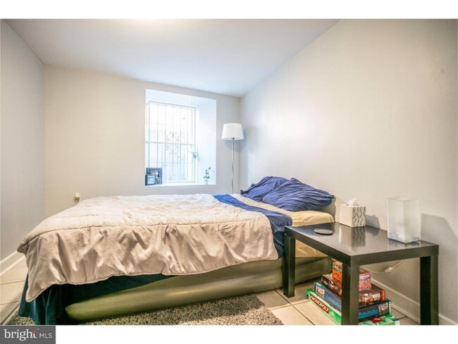 Photo - 22-1 N Preston St