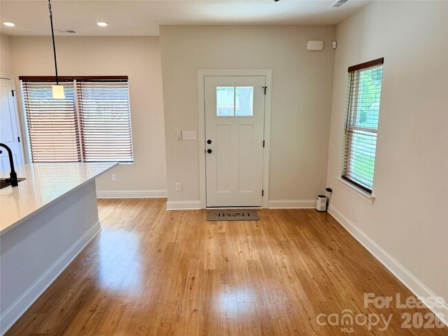 Photo - 521 N Linwood Ave