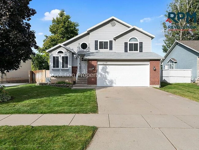 Building Photo - Charming 4-Bed Kaysville Home